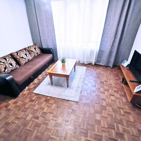 Cozy Apartment Sala Palatului บูคาเรสต์ ภายนอก รูปภาพ