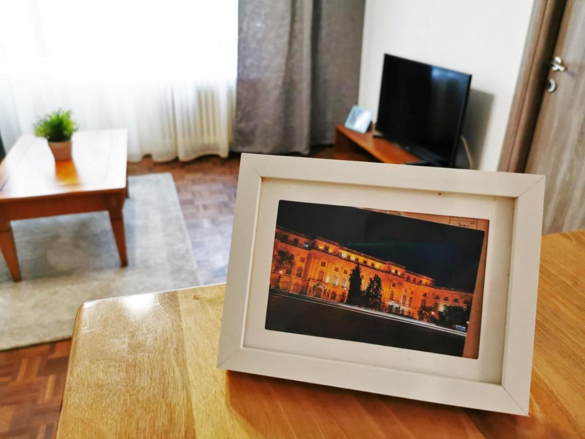 Cozy Apartment Sala Palatului บูคาเรสต์ ภายนอก รูปภาพ